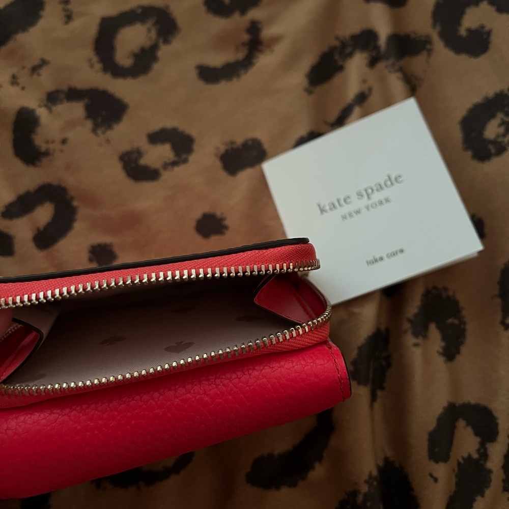 Kate Spade Vibrant Red Wallet - Picture 4 of 6